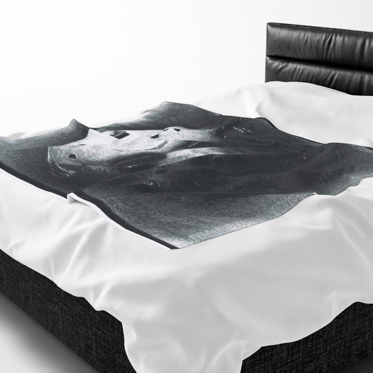 Jason Hockey Mask Velveteen Plush Blanket — Horror Throw Slasher Home Decor