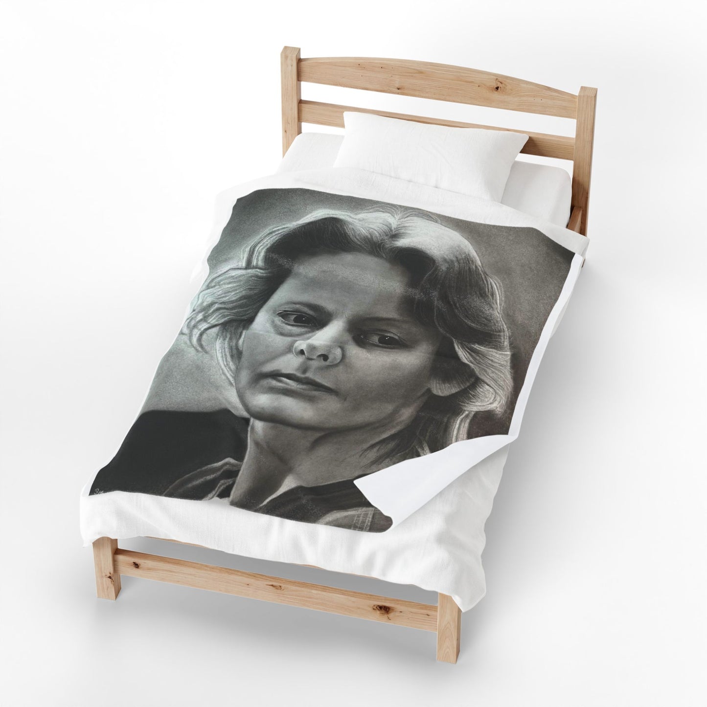 Aileen Wuornus True Crime Velveteen Plush Blanket – Home Decor Throw